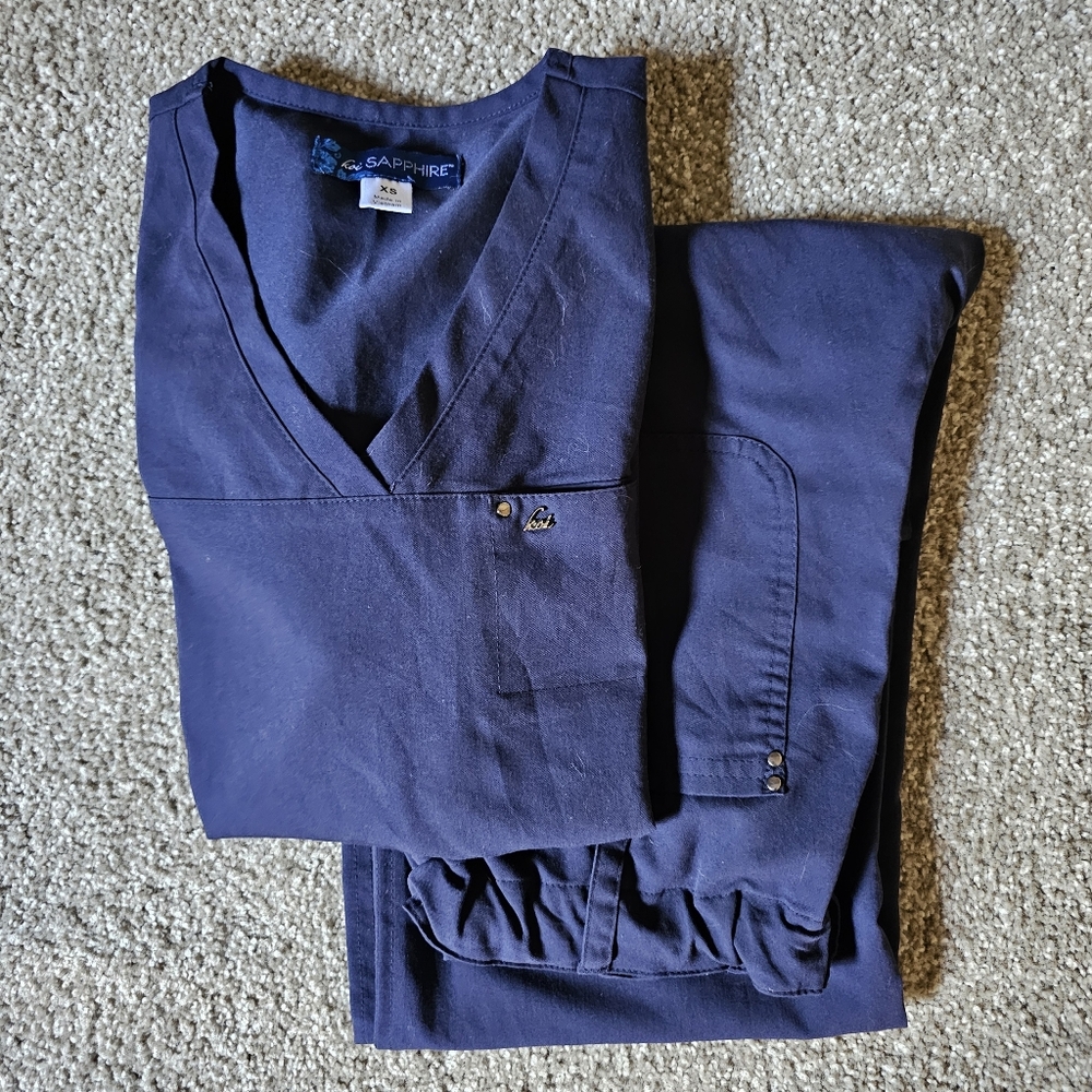 EUC Koi Sapphire Scrub Set XS
